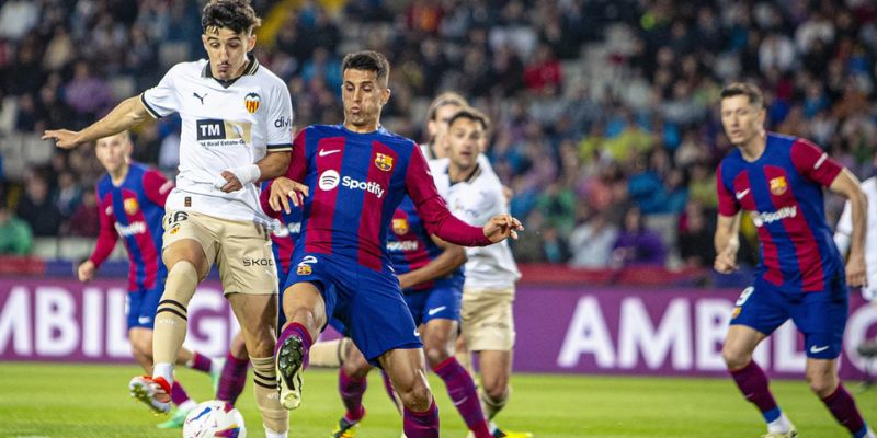 Giờ đá La Liga và dự đoán tỷ số Valencia vs Barcelona 24/05